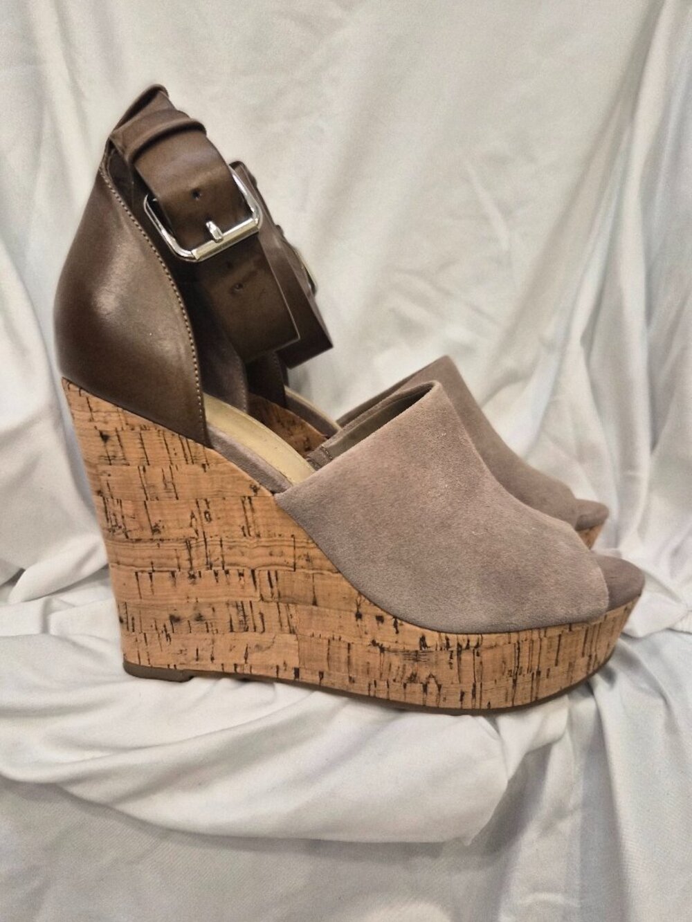 Marc Fisher Hadeya | Taupe Multi Suede | Size 7.5